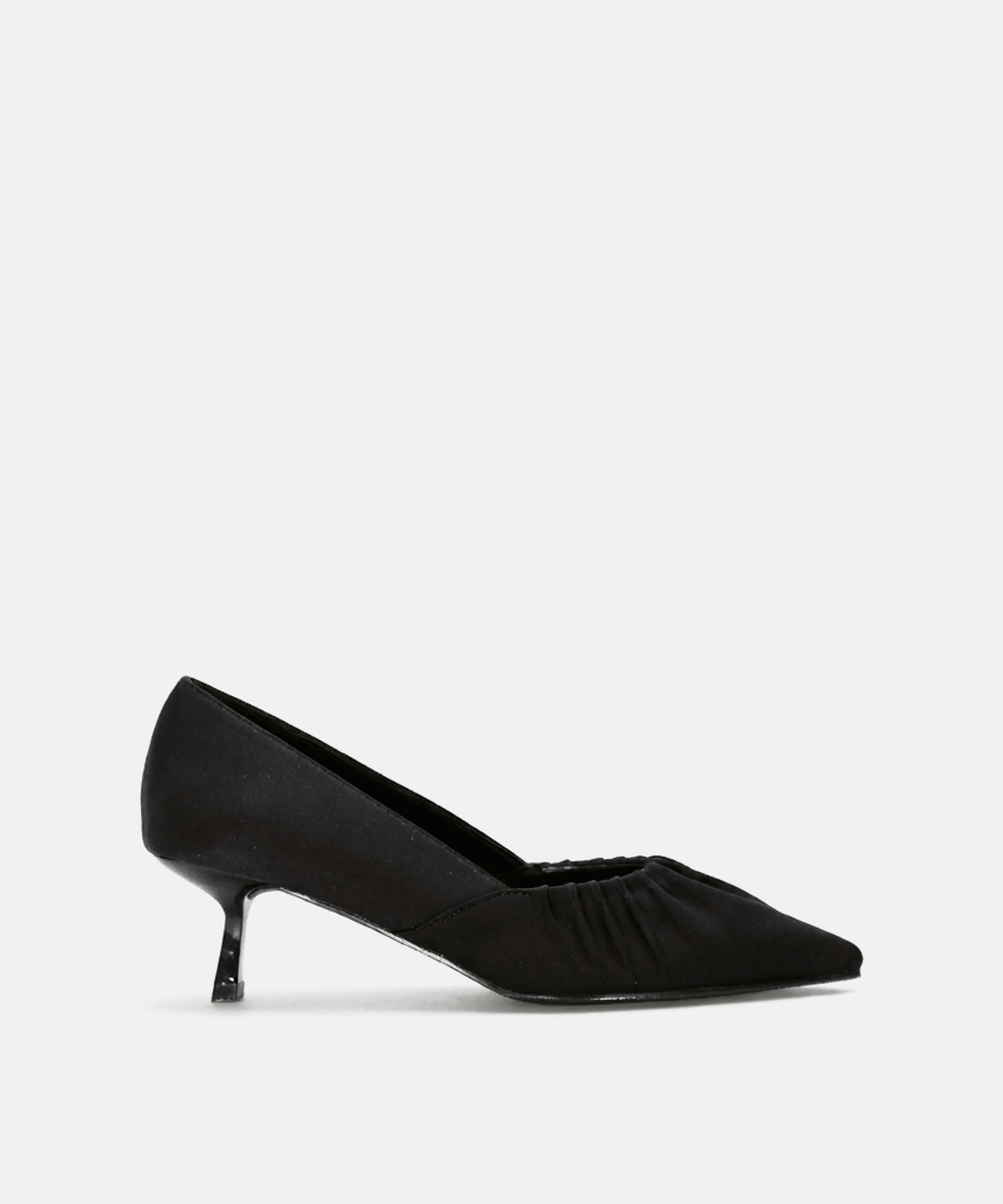 Zapato tac&oacute;n fruncido punta image number null